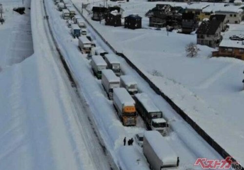 オールシーズンタイヤは得か損か?「雪道OK」の境界線と買うべき人／やめた方がいい人