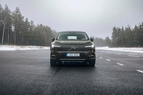 2027 Volvo EX60 ride: Processor-powered family SUV