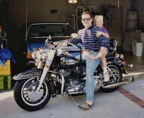 Retro Harley-Davidson pics of freedom to the max