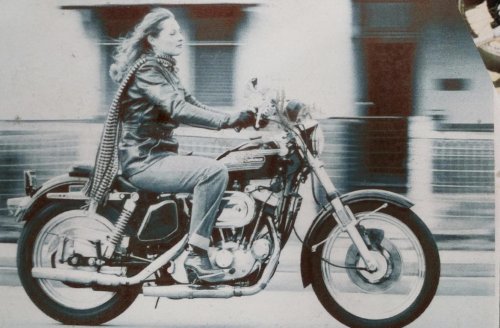 Retro Harley-Davidson pics of freedom to the max