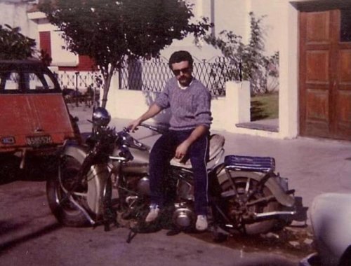 Retro Harley-Davidson pics of freedom to the max