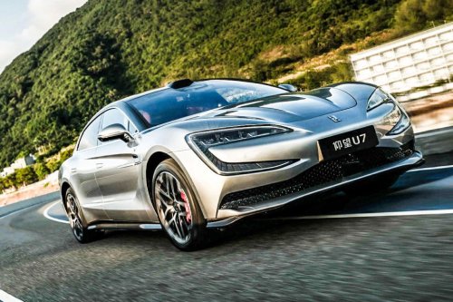 BYDが「EVの不可能」を破った!仰望U7、航続1,006kmで三角形の均衡へ