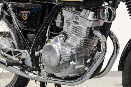 単気筒エンジンなのにマフラー（エキパイ）が2本……? コレって?