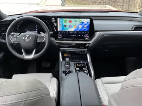 I drove the 2026 Lexus TX 350 Premium AWD. Here's my honest review