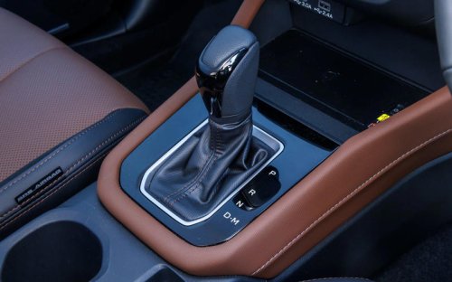 スバル「フォレスター」のターボとストロングハイブリッドを雪上で味わう