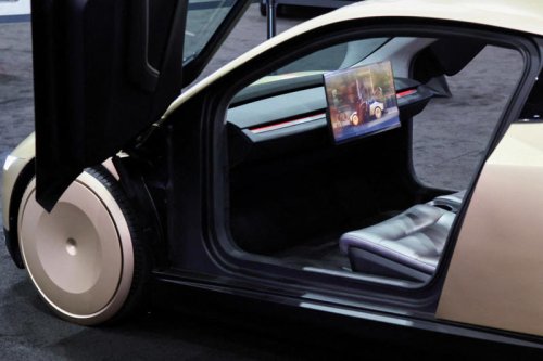 Tesla’s grand plan for the future is a car with no steering wheel