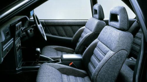 255馬力の3Lツインカムターボがアンチトヨタ派の心を掴んだ【2代目レパード 日産/1986年】《国産名車クロニクル》