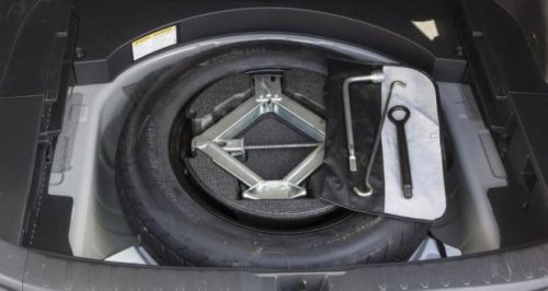 How to Change a Car Tire