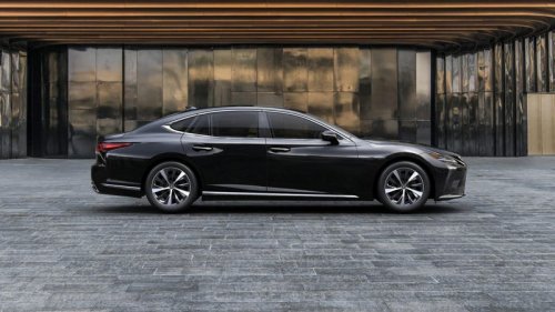 The Japanese Hybrid That Balances Fuel Economy With Good Performance