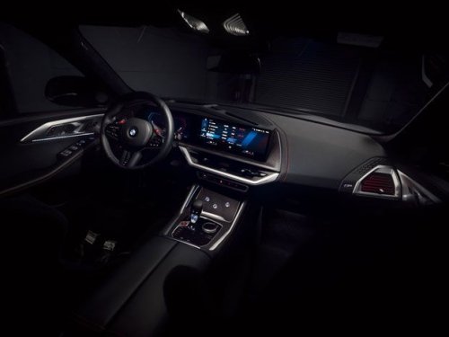 Merasakan Kencangnya BMW XM Label Red di Mandalika, 0-100 Km per Jam 3,8 Detik!