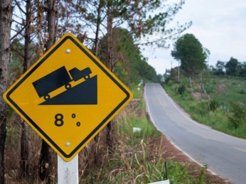 Keunggulan Transmisi Matik Suzuki Saat Melibas Tanjakan di Liburan Weekend
