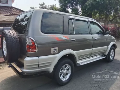 Jangan Keliru, Ini Perbedaan Isuzu Panther Touring dan Grand Touring