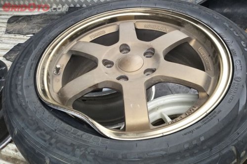 Tiga Cara Praktis Mencegah Pelek Mobil Bekas Enggak Gampang Peang