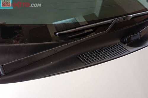 Begini Cara Ganti Karet Wiper Mobil Sendiri, Simak Langkah-langkahnya