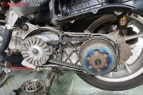 Waspada, Bagian Ini Bocor Bisa Bikin CVT Motor Matic Terasa Slip