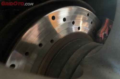 Cara Menghilangkan Decit di Rem Mobil Bekas Tanpa Perlu ke Bengkel