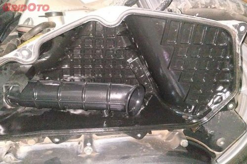 Ini Sebabnya Box Filter Udara Motor Matic Banyak Oli Jangan Dibiarkan