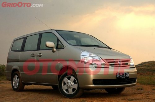 Wih Murah Meriah Mobil Bekas Nissan Serena Dijual Cuma Segini