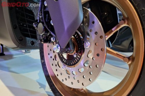 Ini Penyebab Ban Motor Matic Terasa Ngebuang Saat Pakai Rem Depan