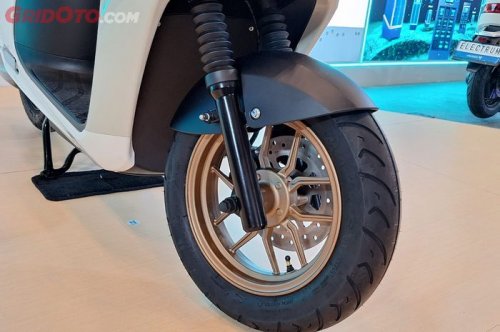 Ini Sebabnya Ban Depan Motor Matic Cuma Botak Sebelah, Awas Bahaya
