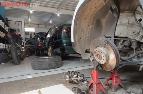 Bisa Jadi Ini Penyebab Mobil Sering Oleng Saat Direm Mendadak