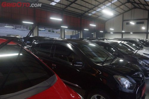 Tips Cari Mobil Bekas yang Cocok Buat yang Baru Bisa Bawa Mobil