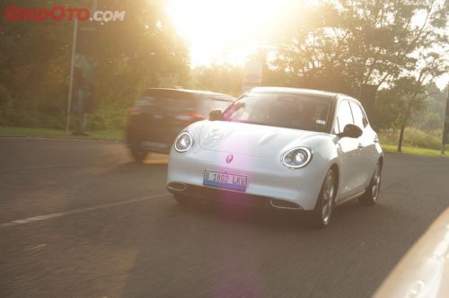 Jarak Tempuh Kurang? Secepat Ini Pengecasan Baterai GWM ORA 03