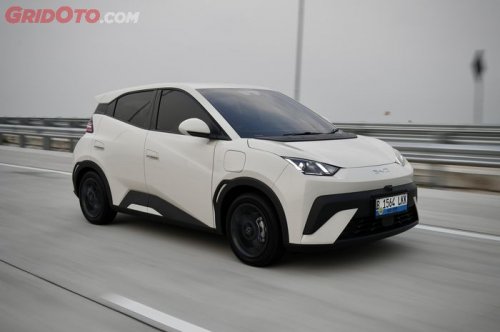 Panjang Gak Sampai 4 Meter, Jok Belakang BYD Atto 1 Tetap Selega Ini