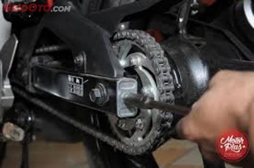 Pantas Saja Rantai Motor Cepat Rusak, Ternyata Komponen Ini Dibiarkan Rusak