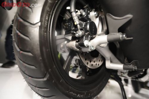 Selain Pakem, Ini Bedanya Rem Belakang Cakram Dengan Rem Teromol di Motor