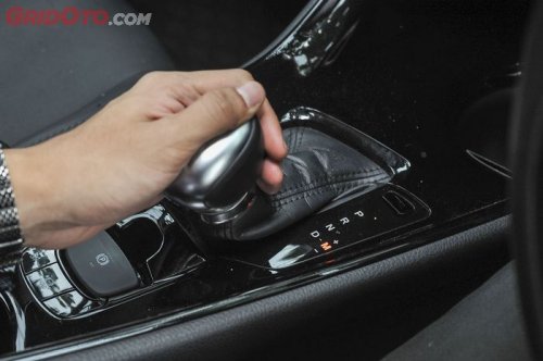 Ini Sebabnya Mobil Matik Jangan Keseringan Pakai Mode Manual