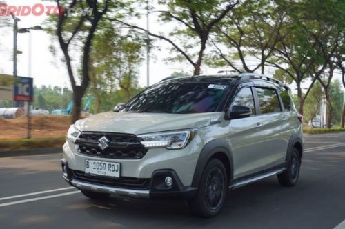 Berfitur Canggih dan Tangguh, Mobil Bekas Suzuki XL7 Harganya Segini