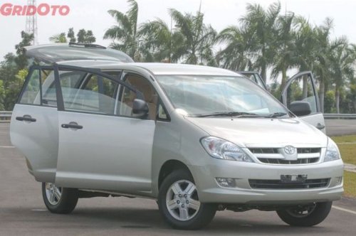 Pengin Toyota Kijang Innova Diesel Tahun 2008, Segini Harga Mobil Bekasnya