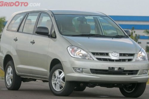Cocok Jadi Mobil Keluarga, Segini Harga Toyota Kijang Innova Bensin Bekas