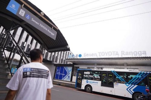 Halte Senen Toyota Rangga Hadir di Titik Mobilitas Masyarakat