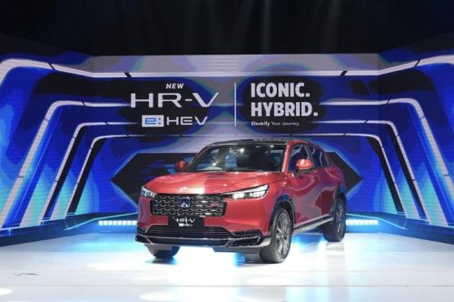 Adu Tenaga Mesin Hybrid Toyota Yaris Cross Versus Honda HR-V