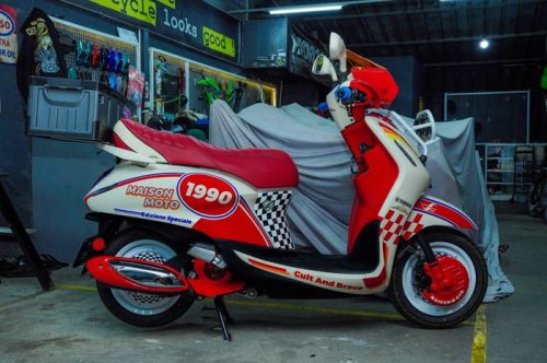 Mata Otomatis Melirik, Cakepnya Filano Hybrid Pakai Jubah Ala Vintage Rally
