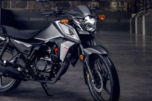 Honda Luncurkan Motor Baru Saudara CB150 Verza, Cuma Habisin 2,5 Liter BBM Buat Tempuh 100 KM