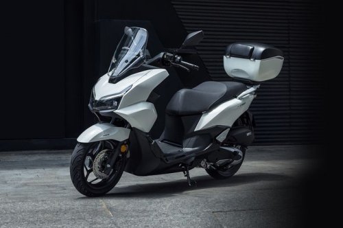 Punya Dashcam dan Radar, Motor Baru Adik Honda PCX 160 Dijual Rp 34 Jutaan