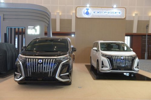 Mobil Listrik Rasa Hotel, Denza D9 Mejeng Perdana di GIIAS Surabaya