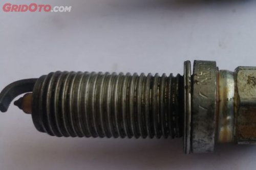 Mengencangkan Busi Mobil Enggak Boleh Sembarangan, Ini Alasannya