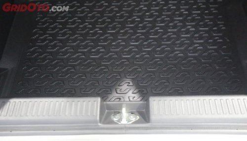 Suzuki Hadirkan Aksesoris Resmi Fronx di GIIAS 2025, Ini Daftar Harganya