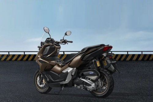 AHM Kasih Promo Servis, Beli Honda ADV160 Tinggal Mikir Isi Bensin