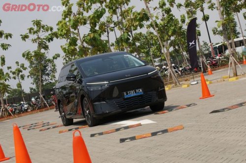 Fitur XPENG X9 Ini Semacam Minibar Yang Bisa Dibawa Kemana-mana