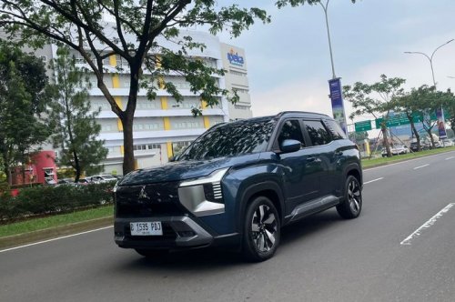 Mitsubishi Destinator VS Innova Zenix Bensin, Siapa Lebih Irit BBM?