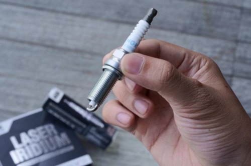 Waduh Bahaya Nih, Ternyata Ini Penyebab Keramik Busi Bisa Pecah