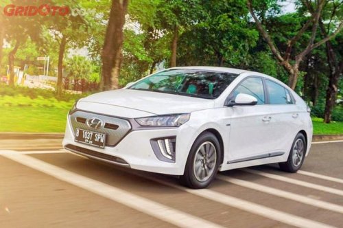 Mobil Listrik Bekas Belum Diminati di Balai Lelang, Ini Sebabnya