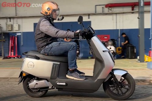 Begini Rasanya Mengendarai Polytron Fox 200, Macan Harus Tahu