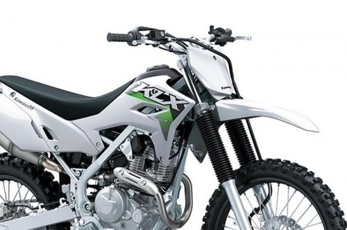 Tren Trail Pakai Warna Putih, KLX230R S Versi 2026 Tampil Putih Bersih