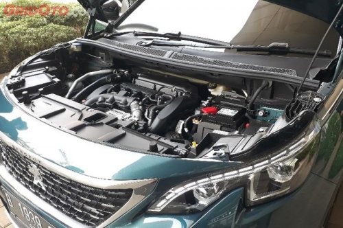 Biar Enggak Macet, Begini Cara Merawat Kunci Kap Mesin Mobil